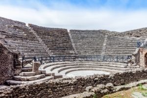 theatre pompeii guided tour