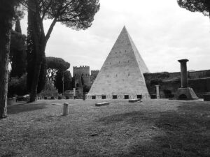 Piramide Caio Cestio