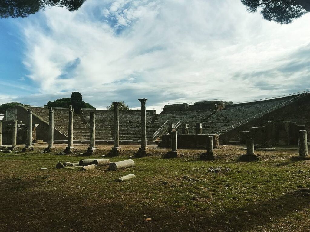 Piazzale delle corporazioni Ostia antica